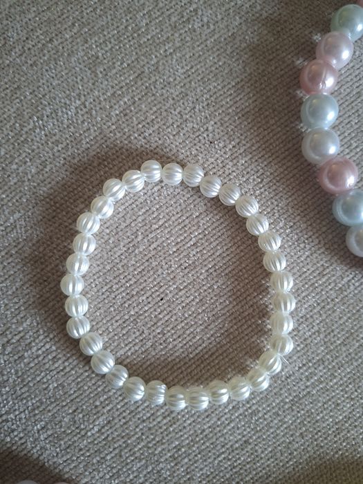 Pulseira de Pérolas trabalhadas, feita à mão