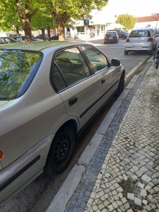 Honda civic usado em bom estado