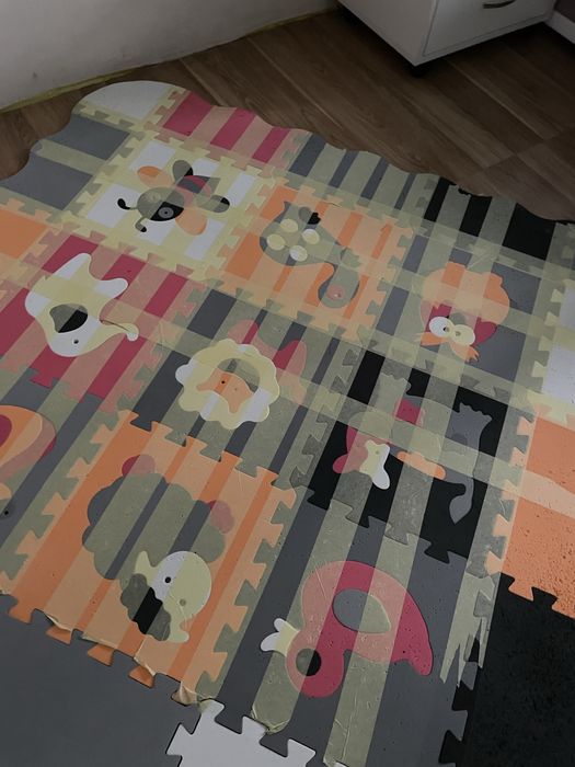 Дитячий килимок пазл