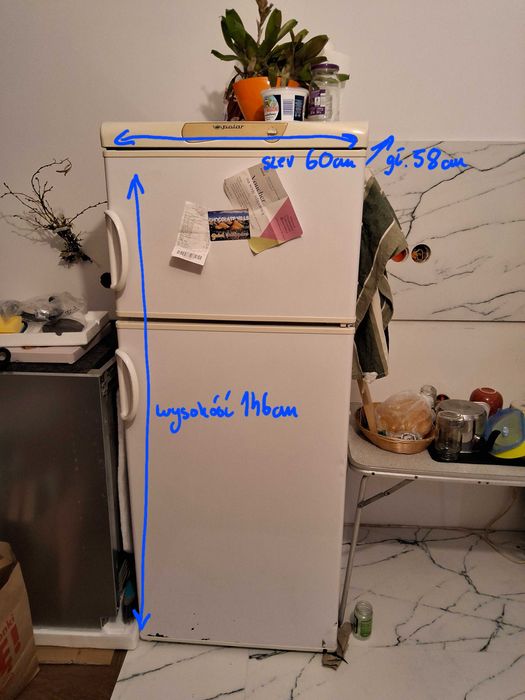 Lodówka mała z zamrażalnikiem