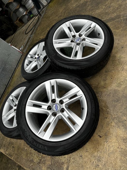 Диски Volvo r17 5/108 +Зимові шини v40 v50 v60 Ford Focus Mondeo S-Max ...