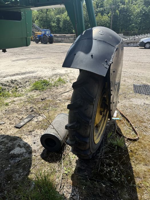 Оприскувач саморобний на базі John Dear 6500