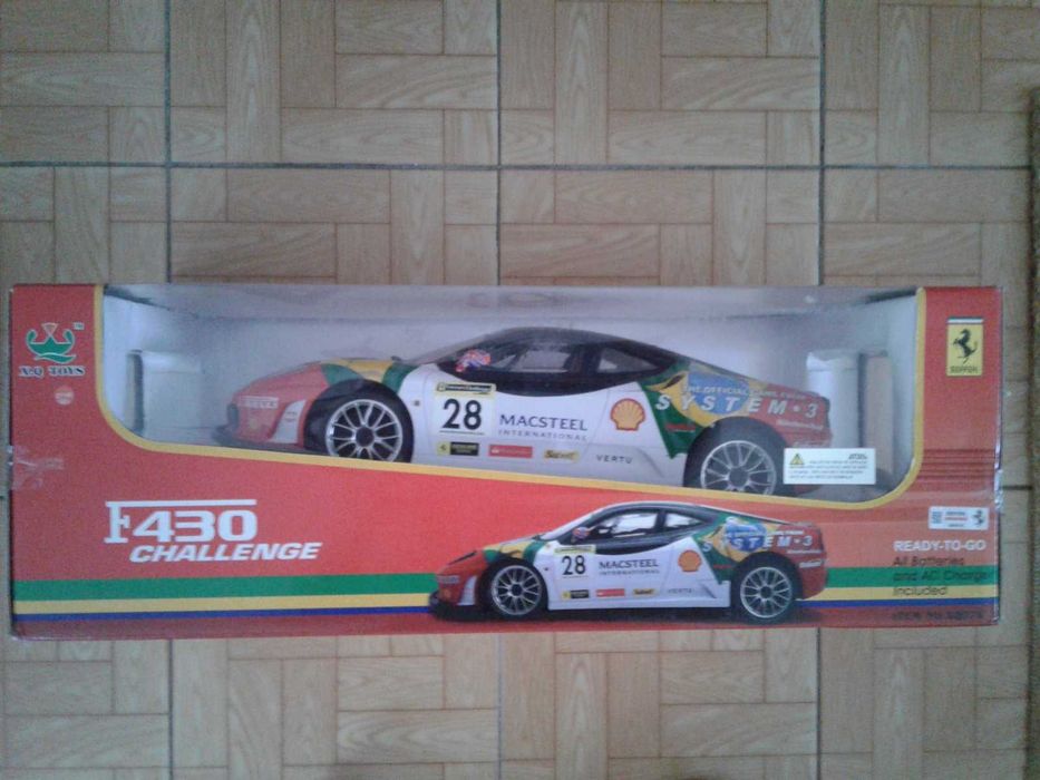 Ferrari F430 Challenge 1/12 telecomandado de Bruno Senna, como NOVO!