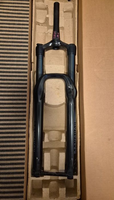 Suspensão rockshox 160mm 29