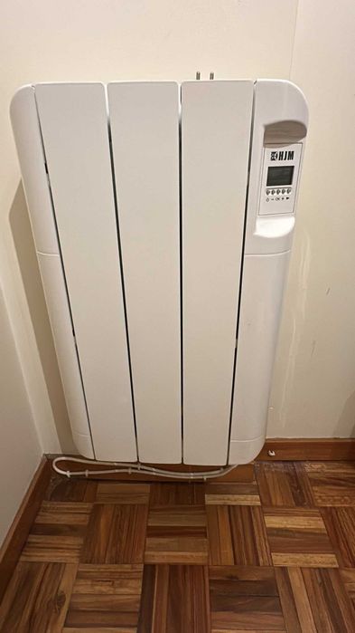 5 unidades aquecedores em otimo estado HJM Cerâmicos. Todos a funcionar. Vamos vender porque colocamos AC