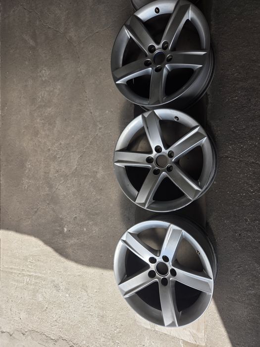 Felgi Audi 17"    8T0071497