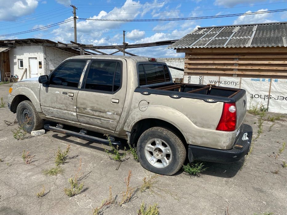 Ford Explorer sport track