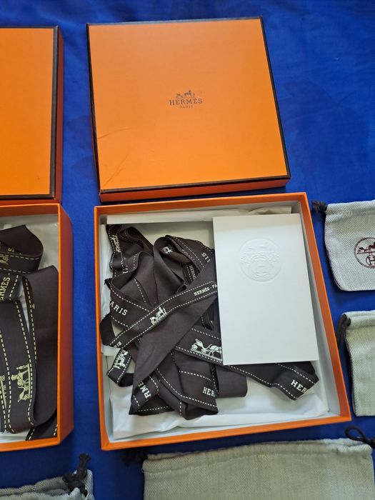 Коробки + пильники HERMES.