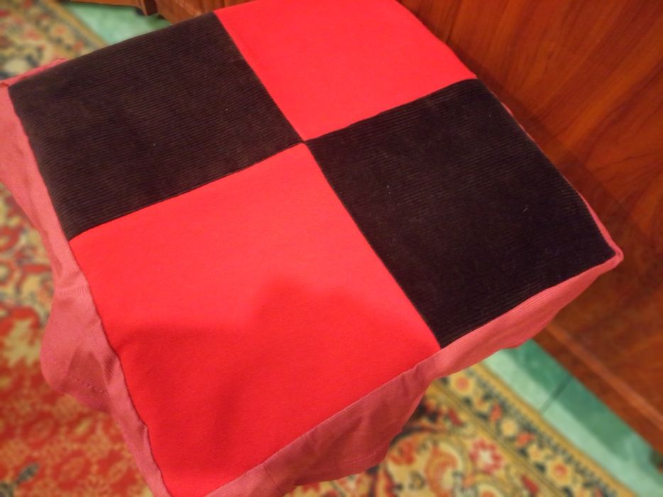 Чехлы на табурет новые