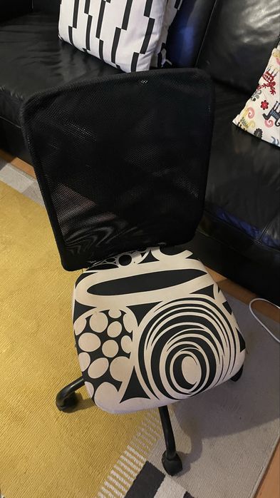 Cadeira de secretaria elevatoria