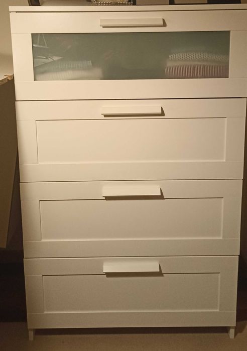 Cama e Cómoda Brimnes - IKEA