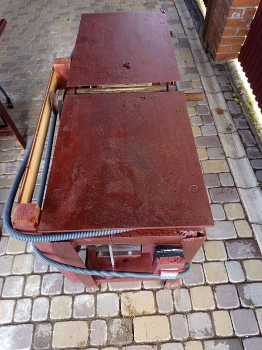 Продається циркулярна і фуганок