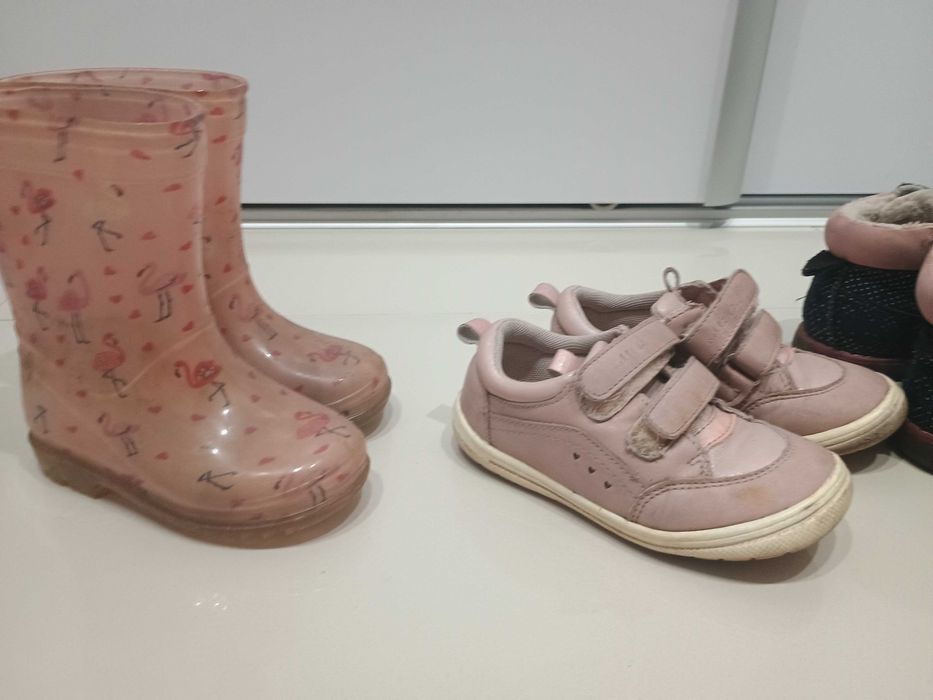 Butki dziecięce różne rozm. 23- 25