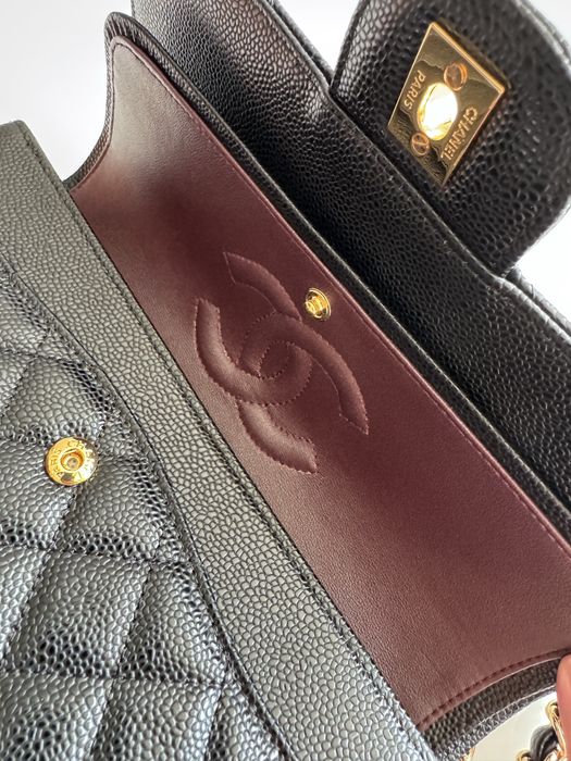 Czarna torebka Chanel Flap