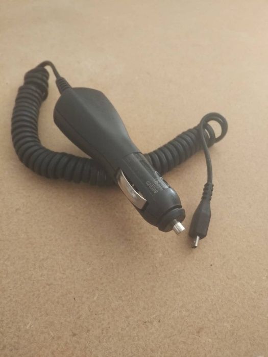 Carregador de isqueiro micro USB Nokia