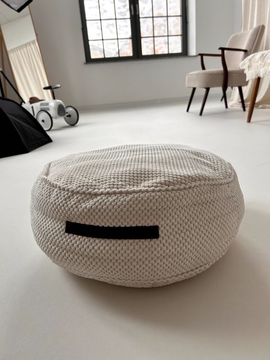 Pufka dekoracyjna Sinsay