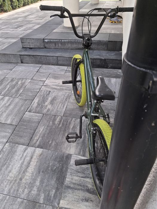 Sprzedam bmx z pegami