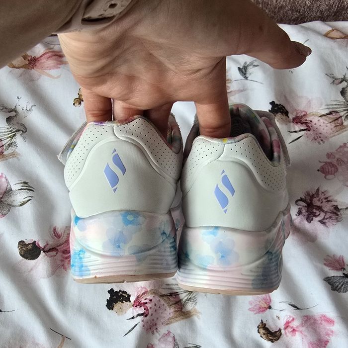 Adidasy dziewczęce Skechers roz. 29