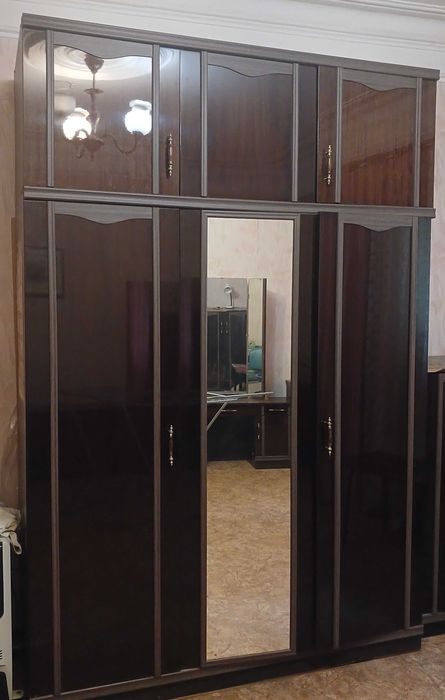 Продам спальний гарнітур