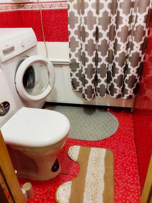 Продам трьохкімнатну квартиру