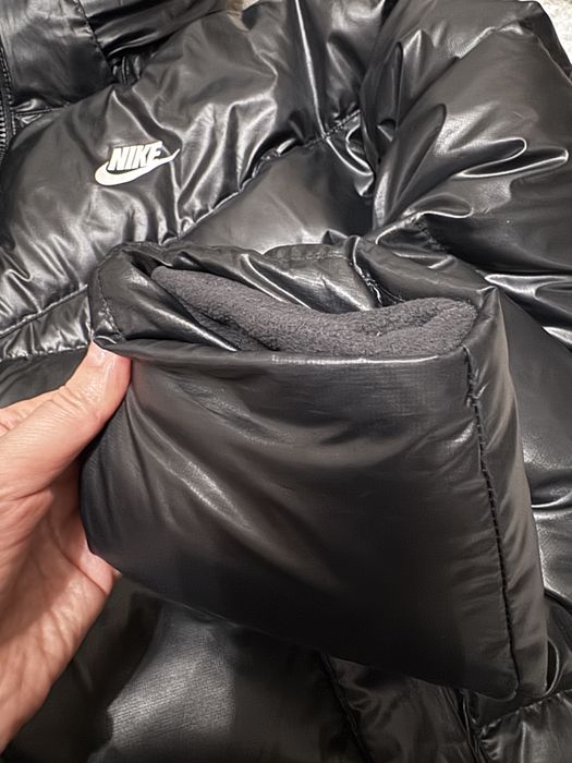 Жіночий пуховик Nike sportswear therma -fit чорний