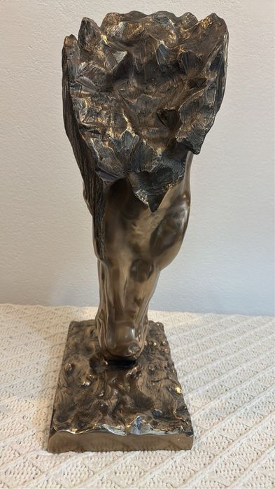 Escultura cabeça de cavalo com 57cm