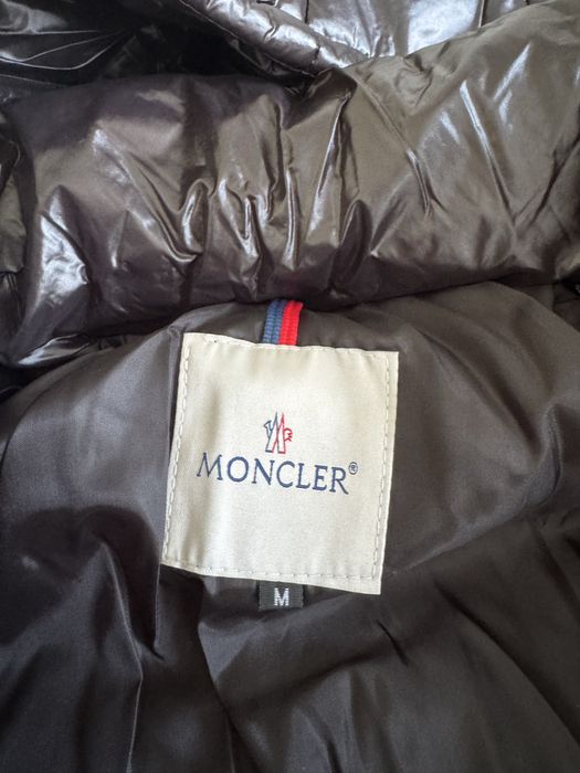 Casaco moncler novo