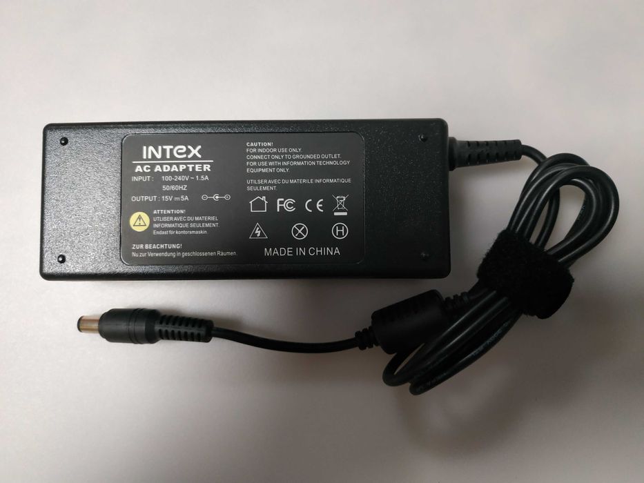 Zasilacz do laptopa. Nowy. Różne.