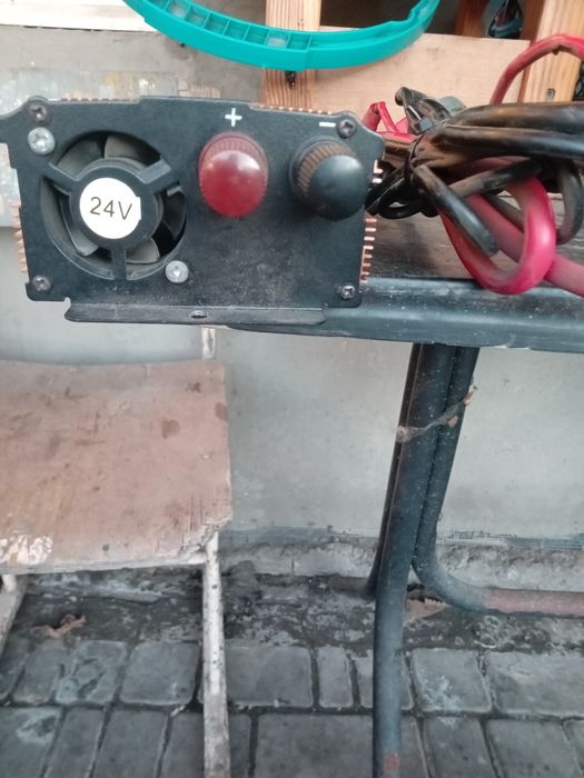 Перетворювач напруги 24 на 220 2000кв