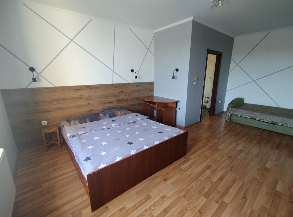 В самому центрі біля стометрівки, звітні документи