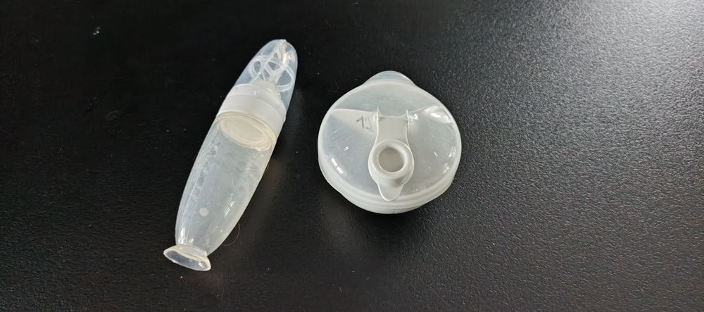 Pojemnik z łyżeczka i na mleko