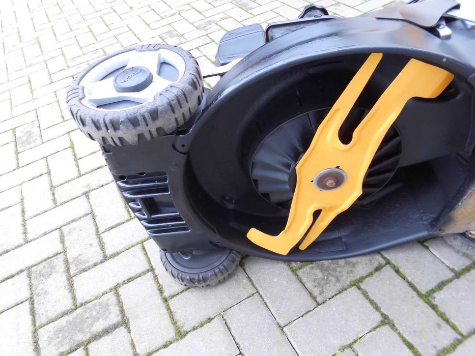 Kosiarka spalinowa STIGA TWINCLIP 55 -napęd