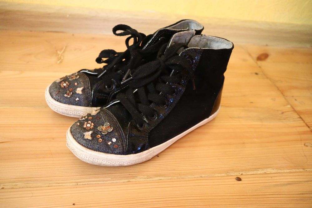 кроссовки, мокасины,  ботинки