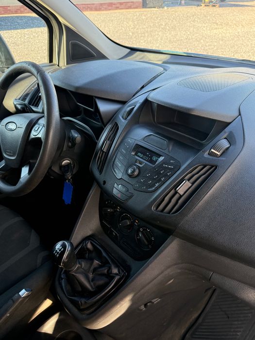 Ford Transit Connect 2013 rok 1.6 d 95 KM. Hak , klima