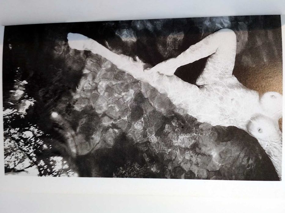 Le Nu + esculturas eróticas japonesas em miniatura (porte incluído)