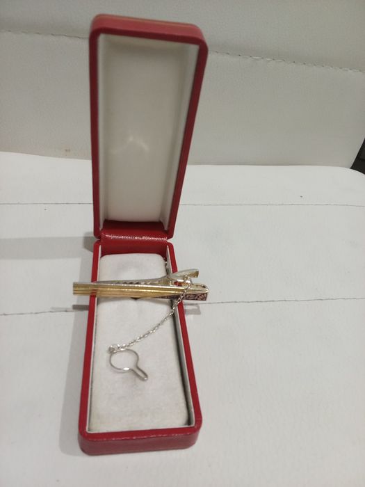 ALFINETE PRATA Gravata. 3 Fotos