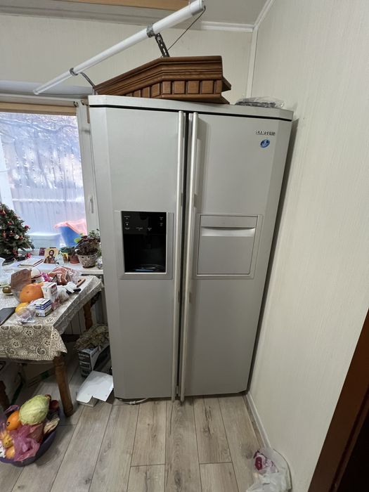 Холодильник samsung