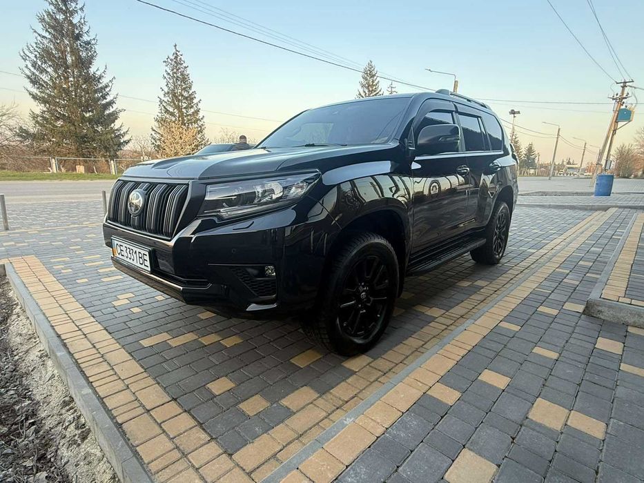 продам автомобіль TOYOTA LAND CRUISER PRADO