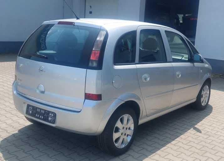 Fajna Meriva KLIMA Automat !