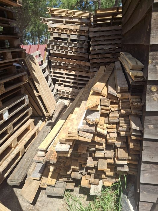 Tabuas de palete em pinho