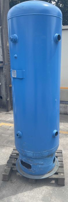 Depósitos de ar comprimido com 780Lts e 480Lts