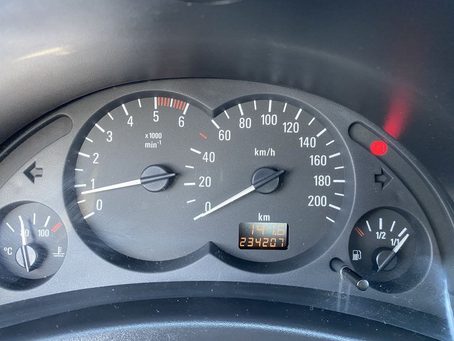 Opel Corsa 1.3 CDTi 2006 - 230.000kms - Ar Condicionado