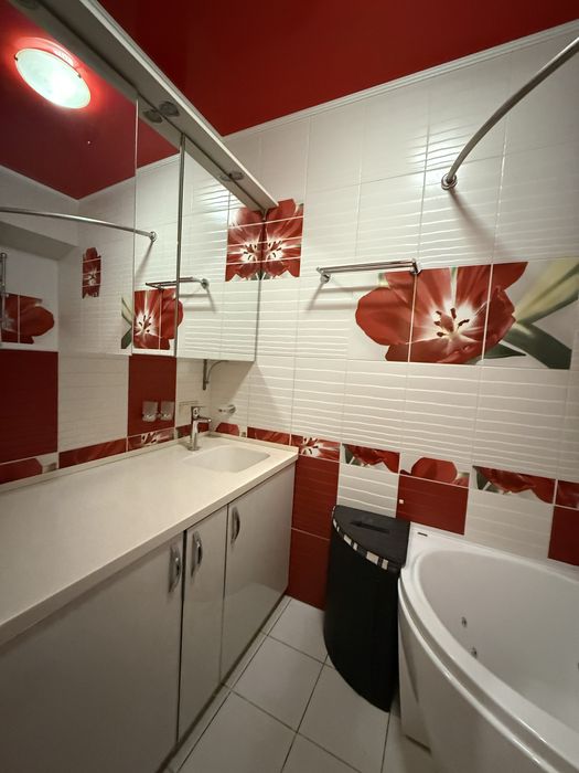 Сдам на долгосрочно 3-х комн.квартиру Екатерининская/ Троицкая