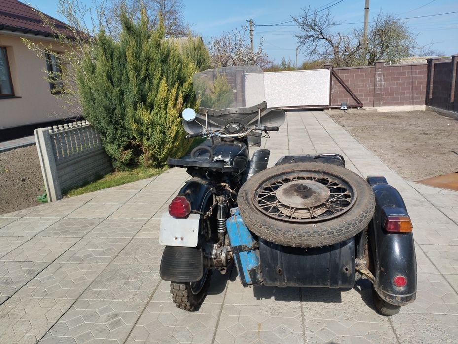 Мотоцикл Дніпро 12
