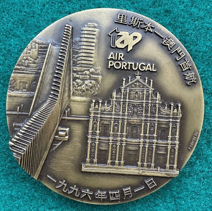 Medalha comemorativa em bronze