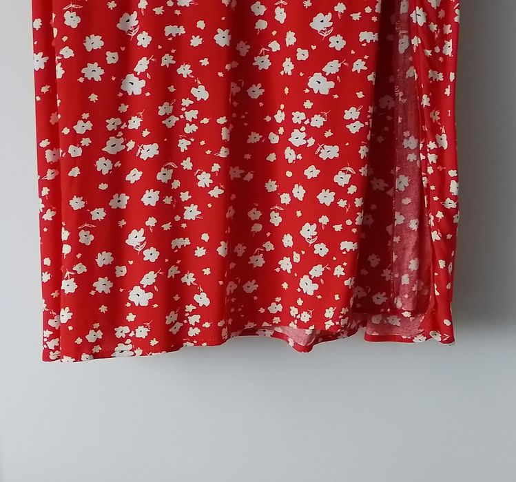 Długa czerwona spódnica rozcięcie wiskoza Sinsay rozm.M