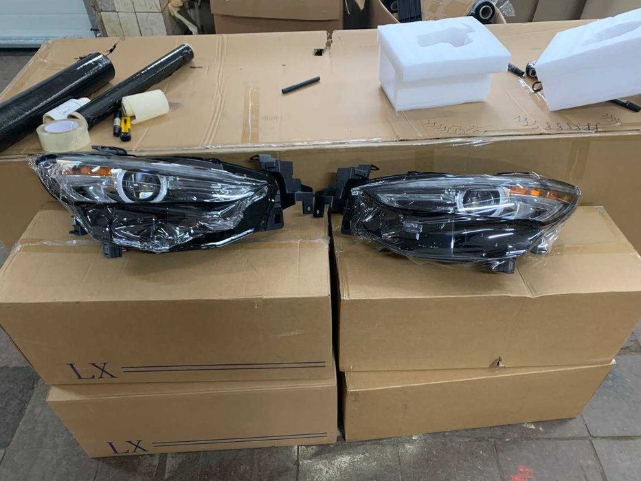 Фари Mazda 6 18-22 з AFS нові лецнзія