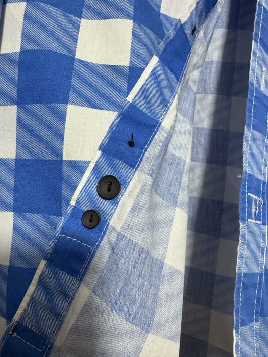 Чоловіча сорочка в клітинку