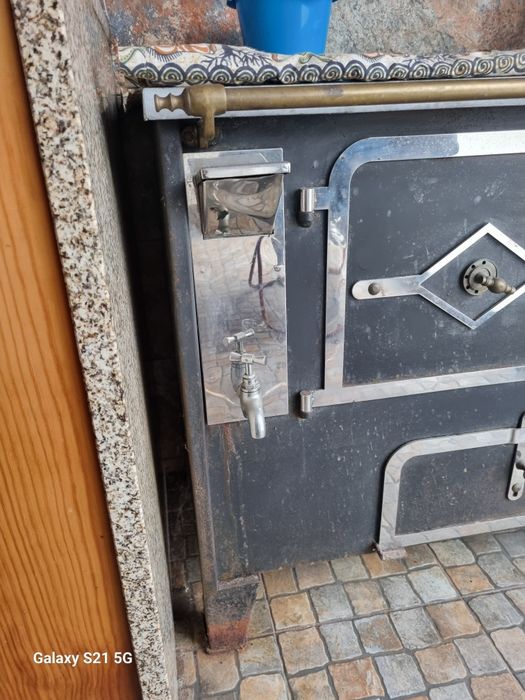 Vendo forno a lenha