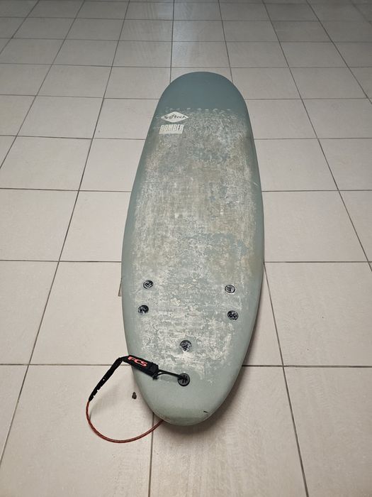 Softech Bomber 6’10 60L – Top para apanhar muitas ondas